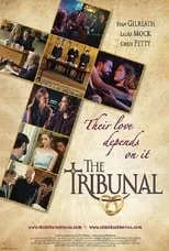 Chuck Gillespie interpreta a Deacon Michael Constantino en The Tribunal