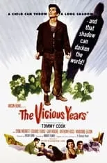 Marjorie Eaton interpreta a Zia Lola en The Vicious Years