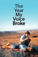 Malcolm Robertson interpreta a Bruce Embling en The Year My Voice Broke