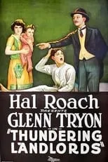 Fay Wray es The Wife en Thundering Landlords