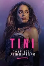 Tiago PZK interpreta a  en TINI Tour 2022: La despedida del año