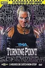 Karen Jarrett es Karen Jarrett (Ringside) en TNA Turning Point 2011