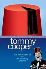 Tommy Cooper interpreta a himself en Tommy Cooper - The Very Best Of