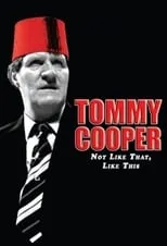 Michael Müller interpreta a Producer Philip Jones en Tommy Cooper: Not Like That, Like This