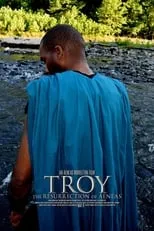 Aeneas Middleton interpreta a Aeneas en Troy: The Resurrection of Aeneas