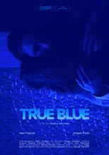 Лия Ахеджакова en la película True Blue