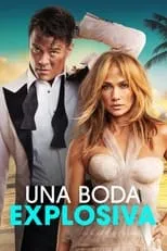 Jennifer Coolidge en la película Una boda explosiva