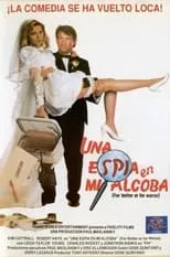 Claudia Dell en la película Una espía en mi alcoba