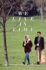 Lucy Briers interpreta a Dr Kerri Weaver en We Live in Time