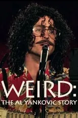 Andrew Astor interpreta a Young Weird Al en Weird: The Al Yankovic Story