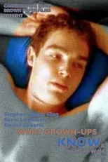 Daniel Roberts interpreta a Maurice en What Grown-Ups Know