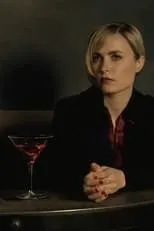 Brooke Morgan es Bartender en What We Take from Each Other