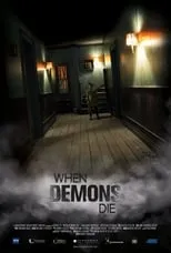 Crispian Belfrage interpreta a Aaron en When Demons Die