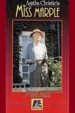 Portada de Miss Marple: Un crimen dormido